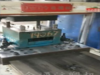 數(shù)據(jù)線連接器注塑過(guò)程-今